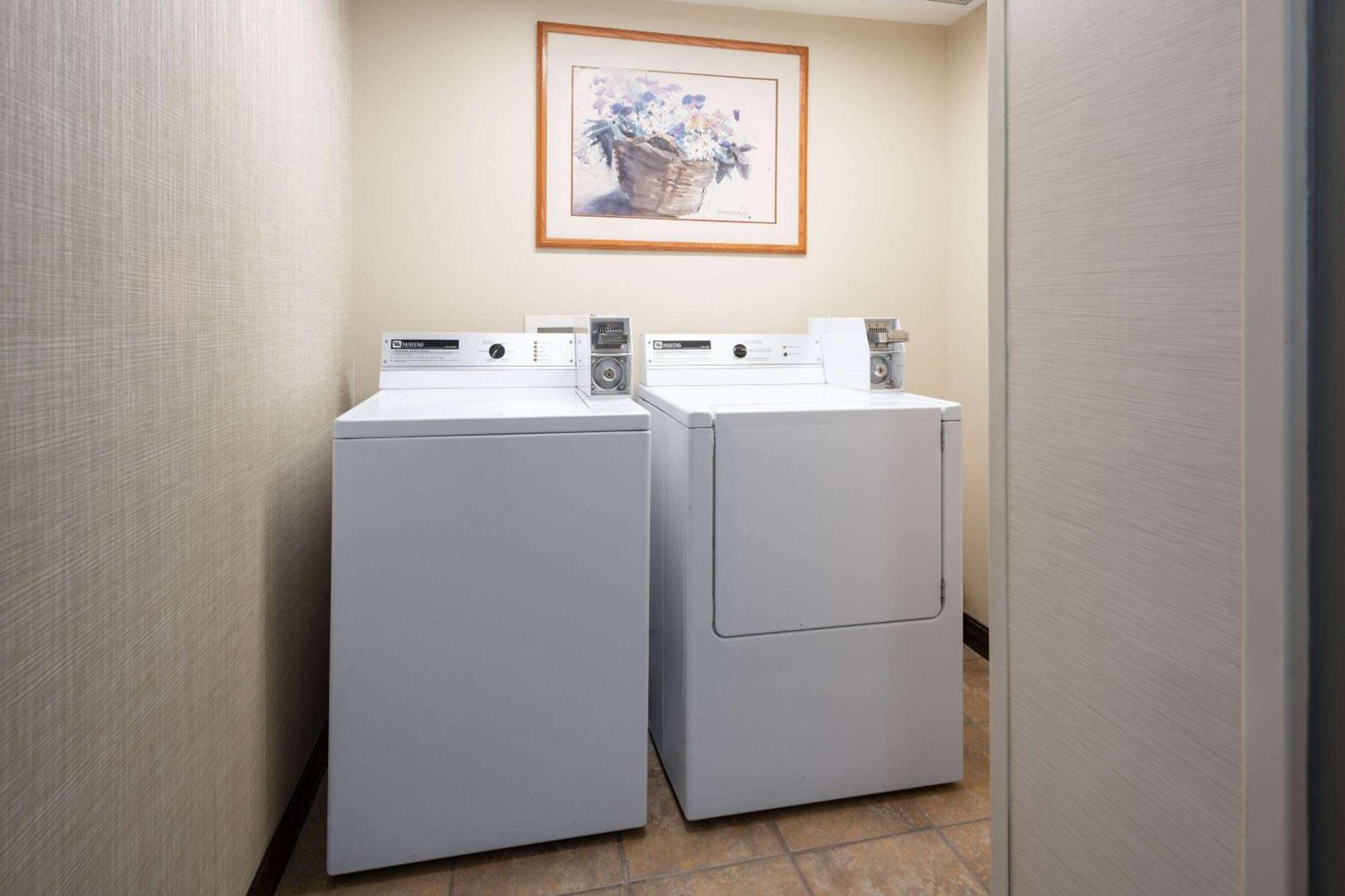 Days Inn & Suites By Wyndham Bozeman Exteriér fotografie